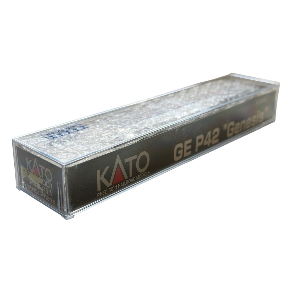 N Scale KATO 176-6001 AMTK Amtrak Railroad Phase III GE P42 Genesis Diesel #11 - Picture 6 of 6